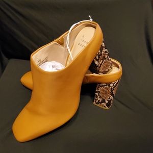 Reposhing. Never worn. Women's A New Day Paula Cognac Heels